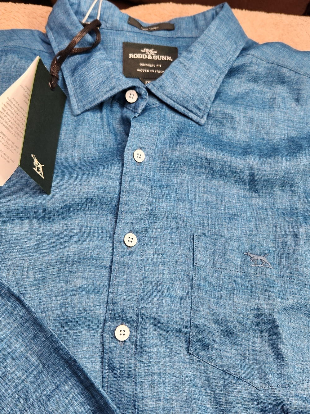 Rodd & Gunn Men’s Blue Button-Up Shirt NWT Flaw On Right Sleeve. - Picture 2 of 15